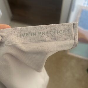 Lululemon Size XL Slim Fit Dress Shirt